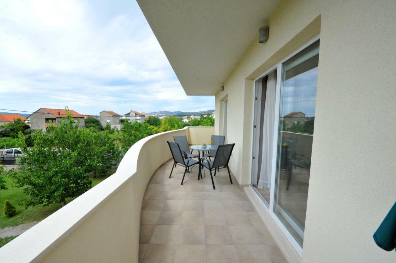 Villa Katarina คาชเตลา ภายนอก รูปภาพ