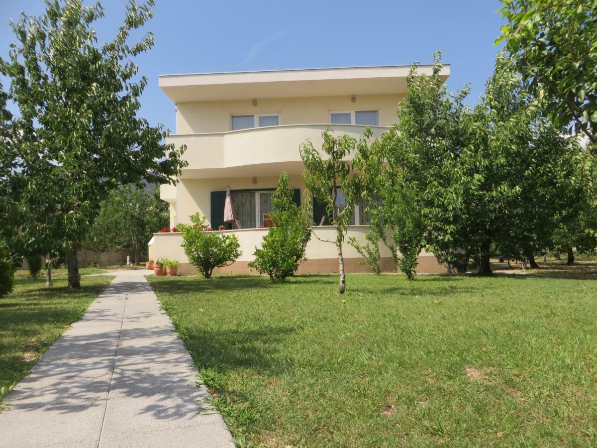 Villa Katarina คาชเตลา ภายนอก รูปภาพ